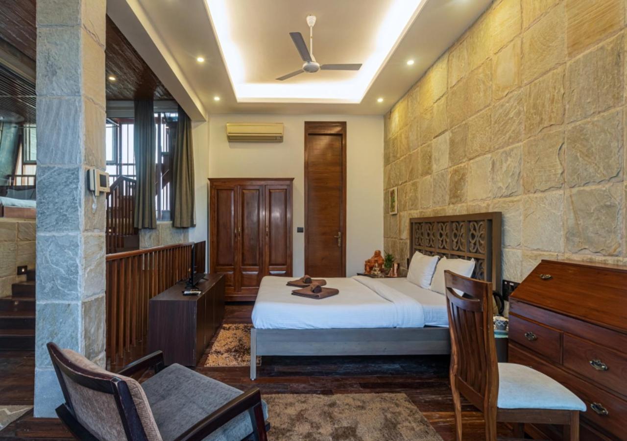 Saffronstays Urja, Lonavala - Private Villa With 2 Pools, Spa Room, Private Elevator & Waterfall Exterior foto
